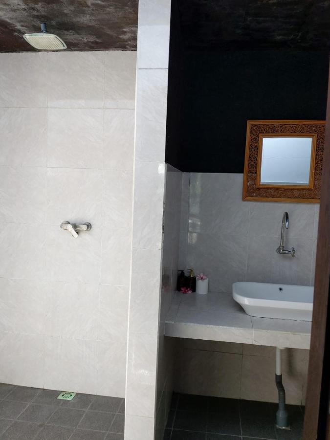 Balengku Dua Apartment กิลิไอร์ ภายนอก รูปภาพ