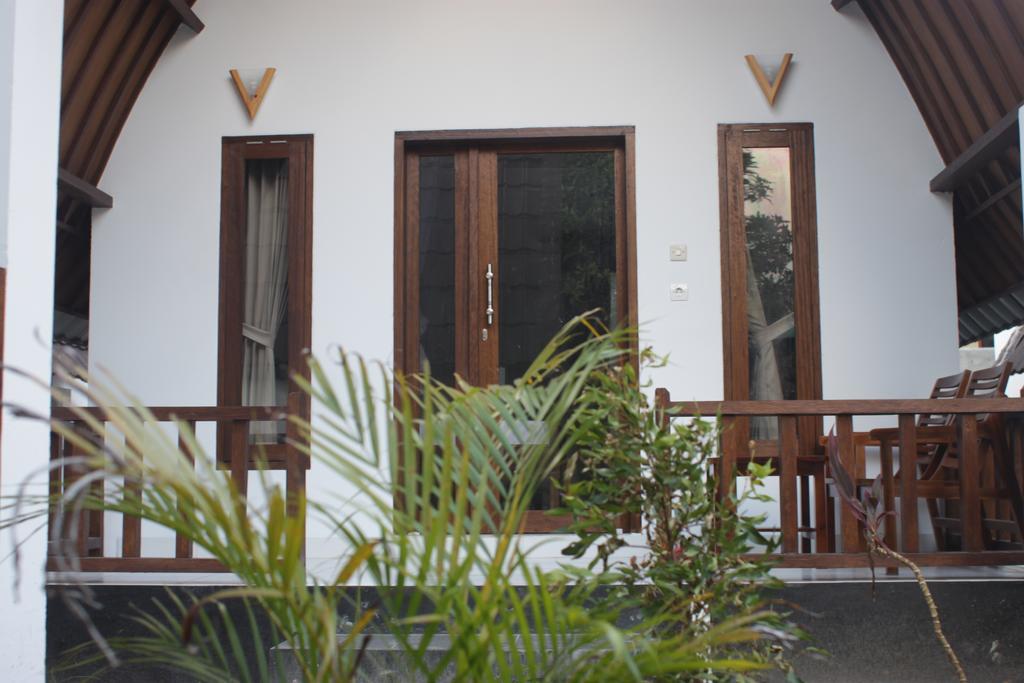 Balengku Dua Apartment กิลิไอร์ ภายนอก รูปภาพ