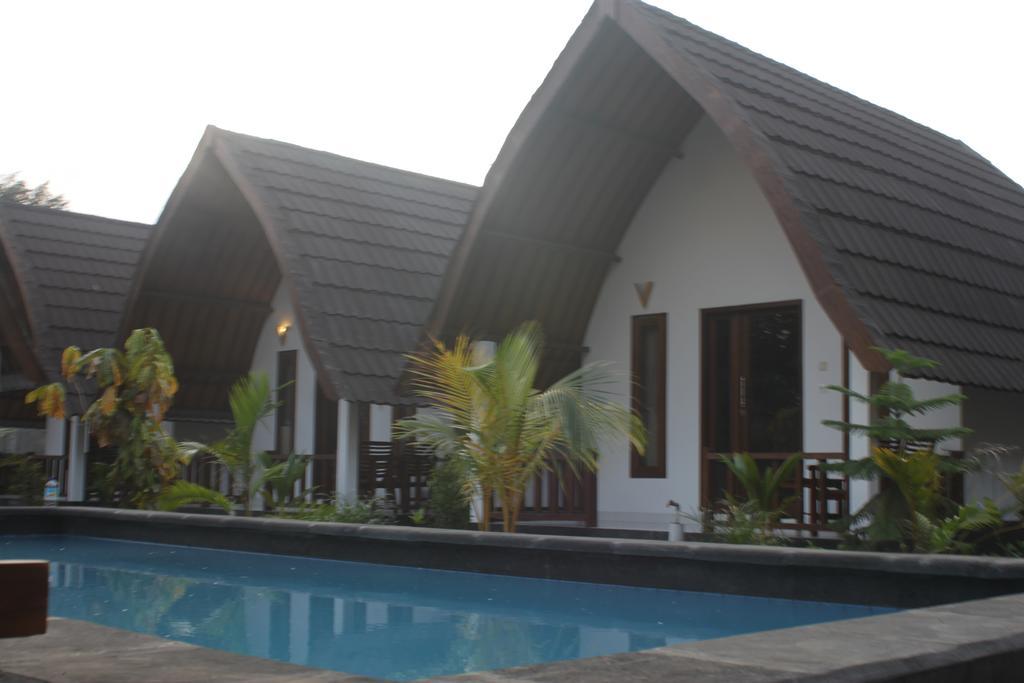 Balengku Dua Apartment กิลิไอร์ ภายนอก รูปภาพ
